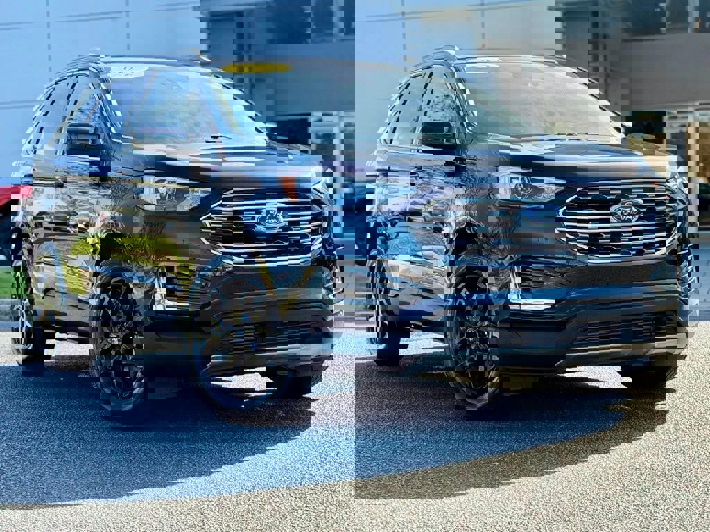 Certified 2022 Ford Edge SEL w/ Convenience Package image 2