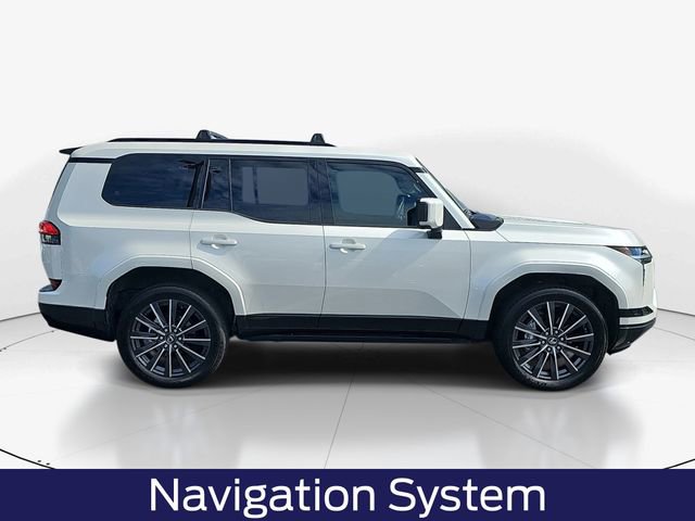 Used 2025 Lexus GX 550 w/ Accessory Package (2T) AWD/4WD image 3