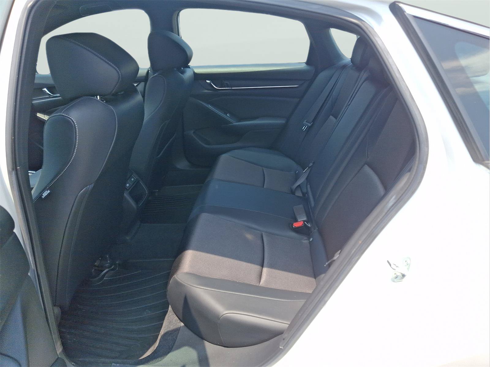 Used 2022 Honda Accord Sport image 8