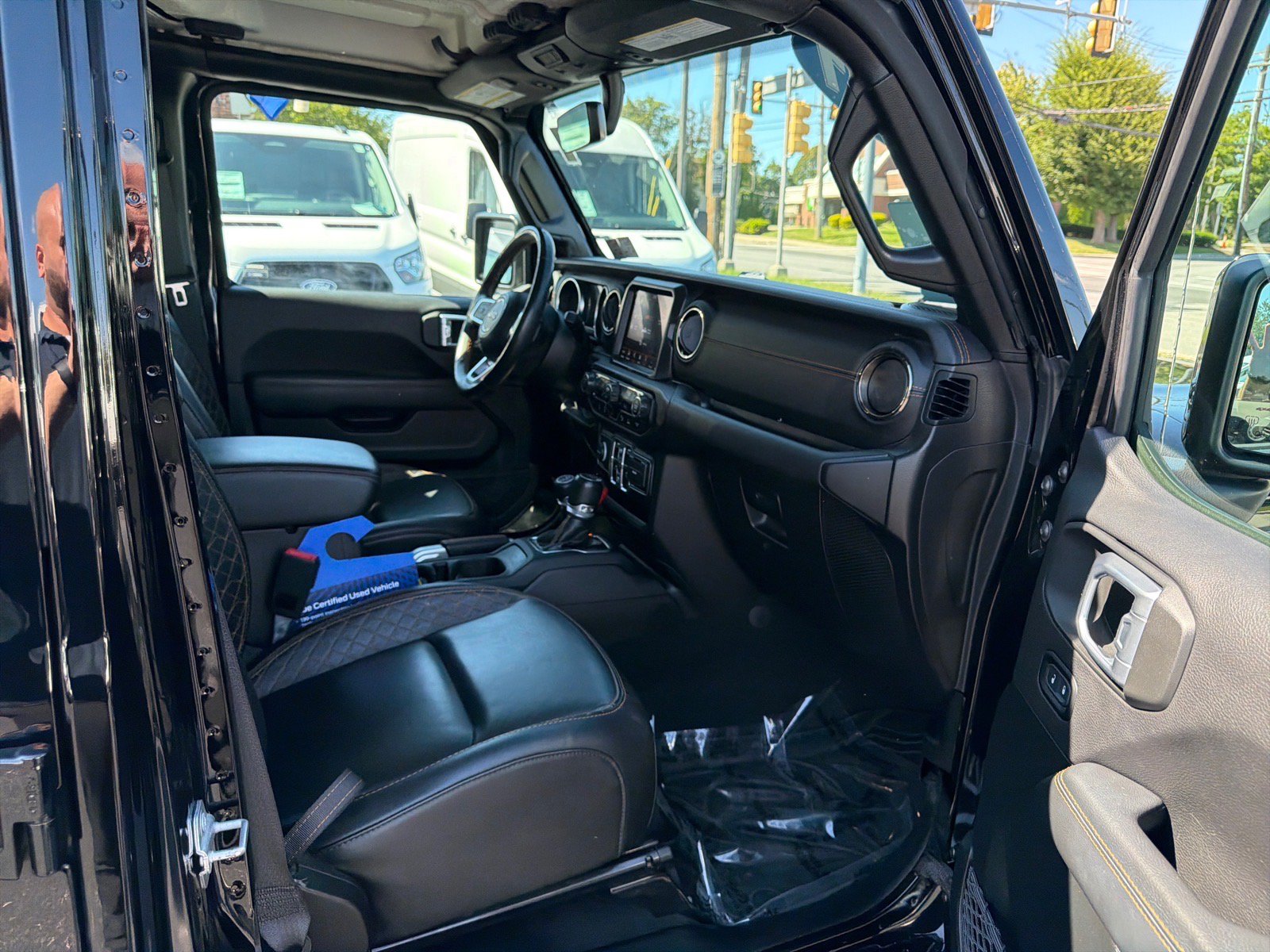 Used 2021 Jeep Gladiator Overland AWD/4WD image 24