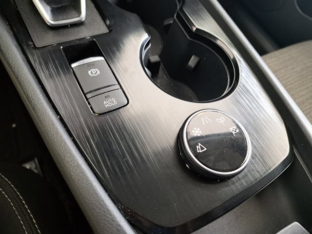 Used 2023 Nissan Rogue SV AWD/4WD image 15