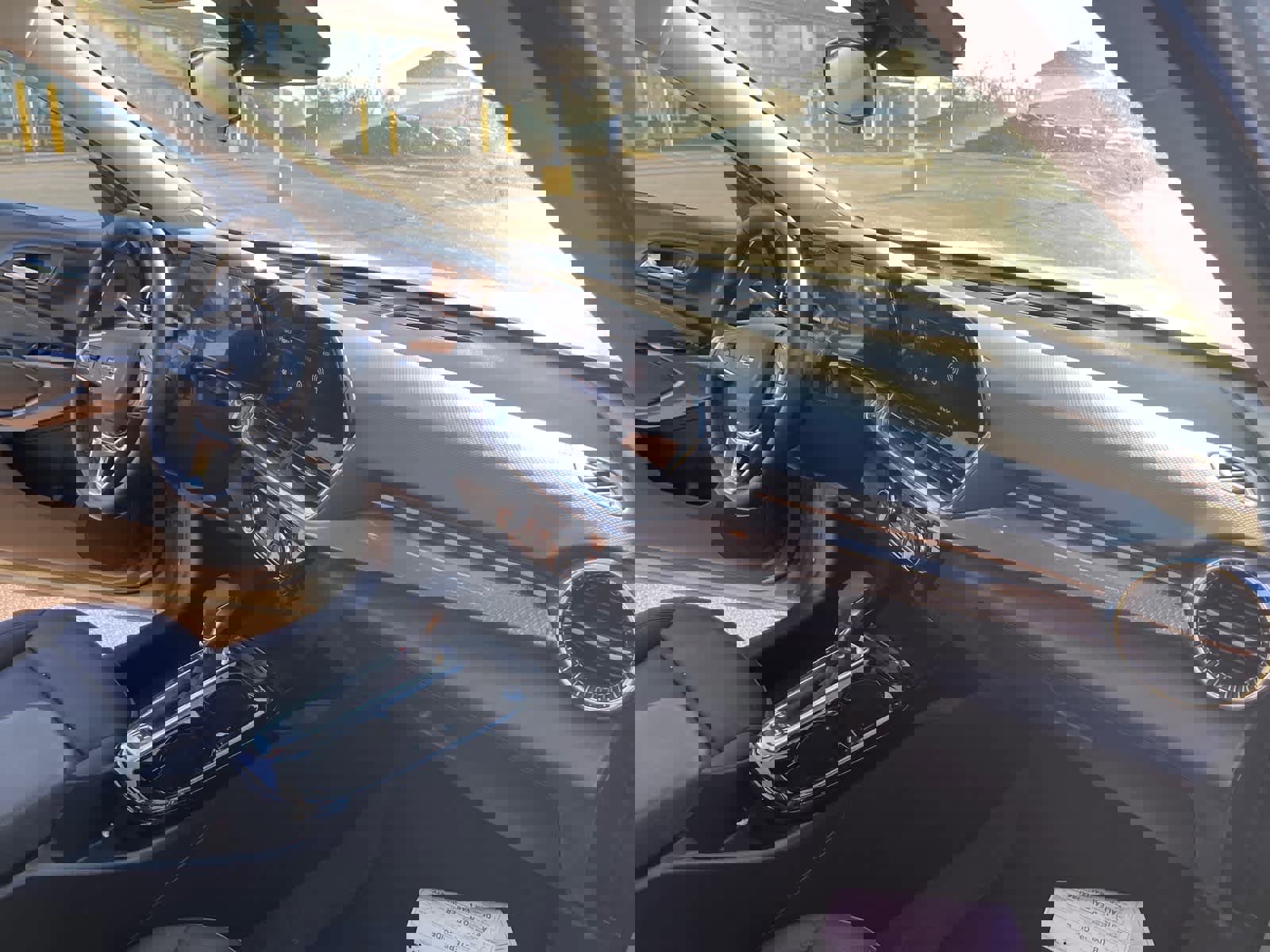 Used 2025 Chevrolet Trax ACTIV w/ Sunroof Package image 21