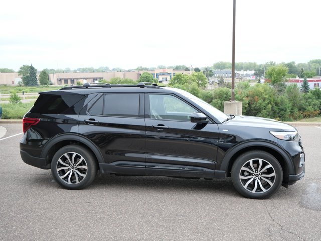 Certified 2023 Ford Explorer ST-Line w/ Class IV Trailer Tow Package AWD/4WD image 4