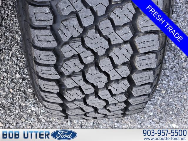 Used 2019 Toyota Tacoma TRD Off-Road w/ Technology Package AWD/4WD image 11
