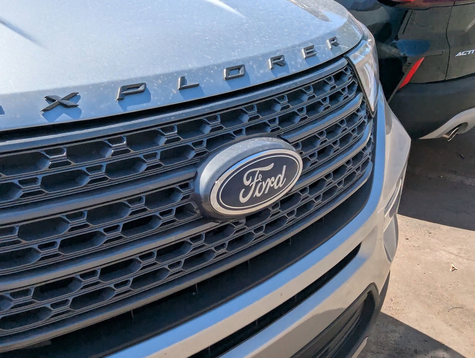 Certified 2023 Ford Explorer XLT w/ Equipment Group 202A RWD image 4