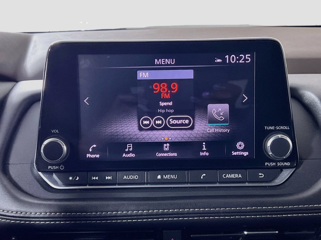 Used 2021 Nissan Rogue SV AWD/4WD image 16