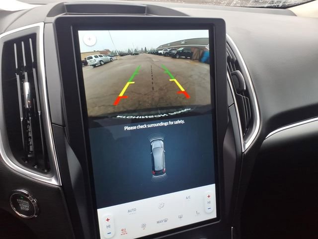 Certified 2024 Ford Edge Titanium image 20