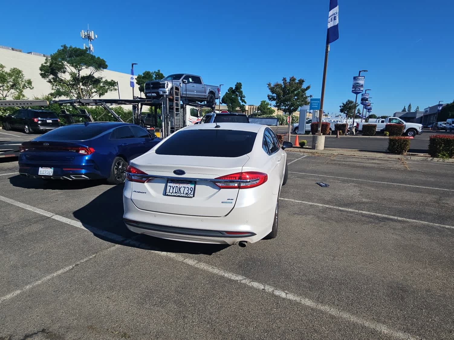 Certified 2017 Ford Fusion SE w/ Fusion SE Technology Package image 7