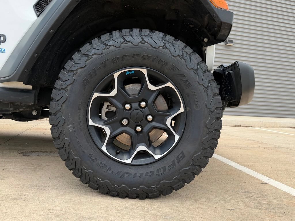 Used 2022 Jeep Wrangler Unlimited Rubicon 4xe w/ Cold Weather Group AWD/4WD image 8