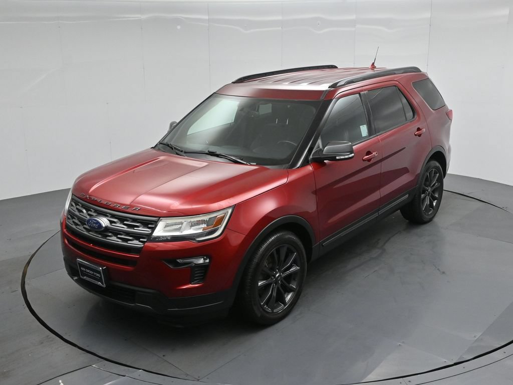 Certified 2019 Ford Explorer XLT w/ Equipment Group 202A FWD image 37