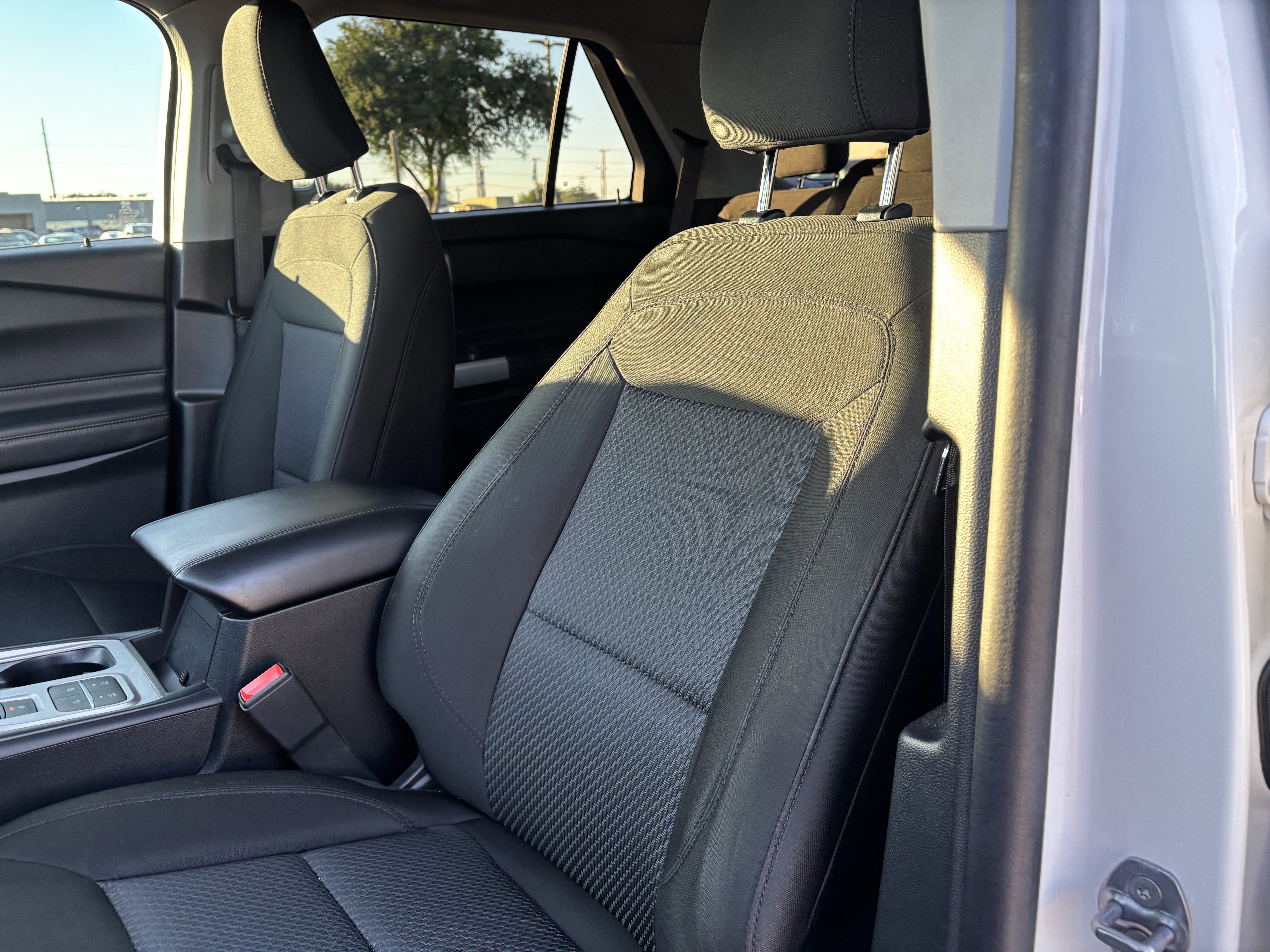 Certified 2023 Ford Explorer XLT image 16