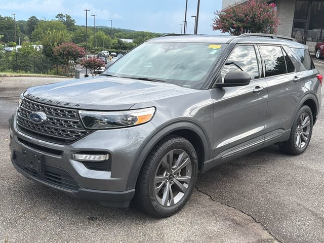 Certified 2021 Ford Explorer XLT w/ Equipment Group 202A RWD image 3