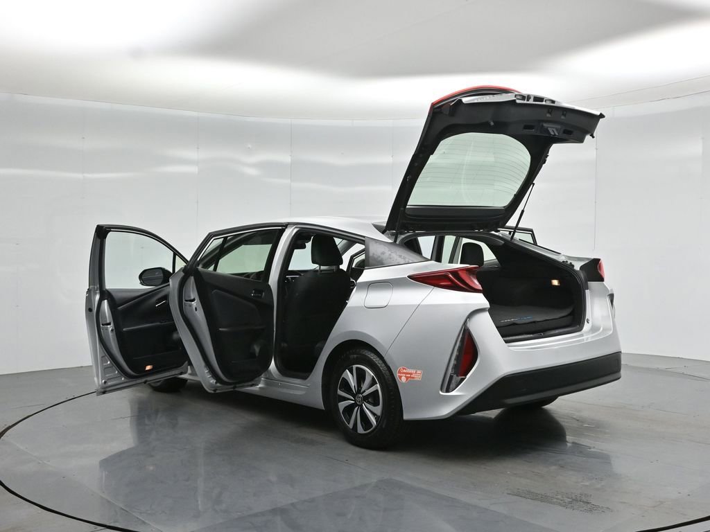 Used 2018 Toyota Prius Prime Plus w/ Carpet Mat Package FWD image 28