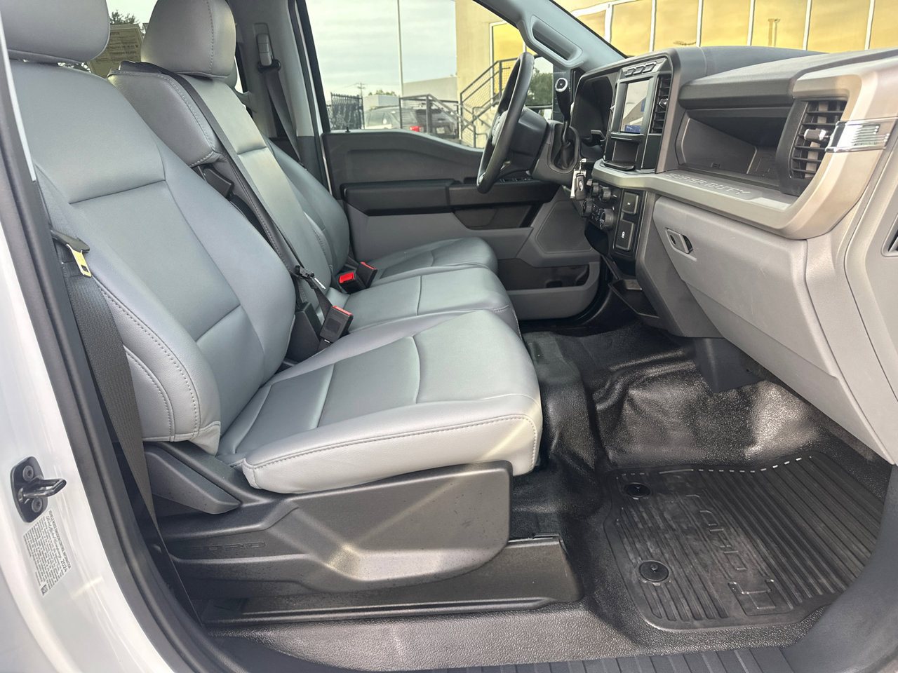 Certified 2024 Ford F250 XL AWD/4WD image 15