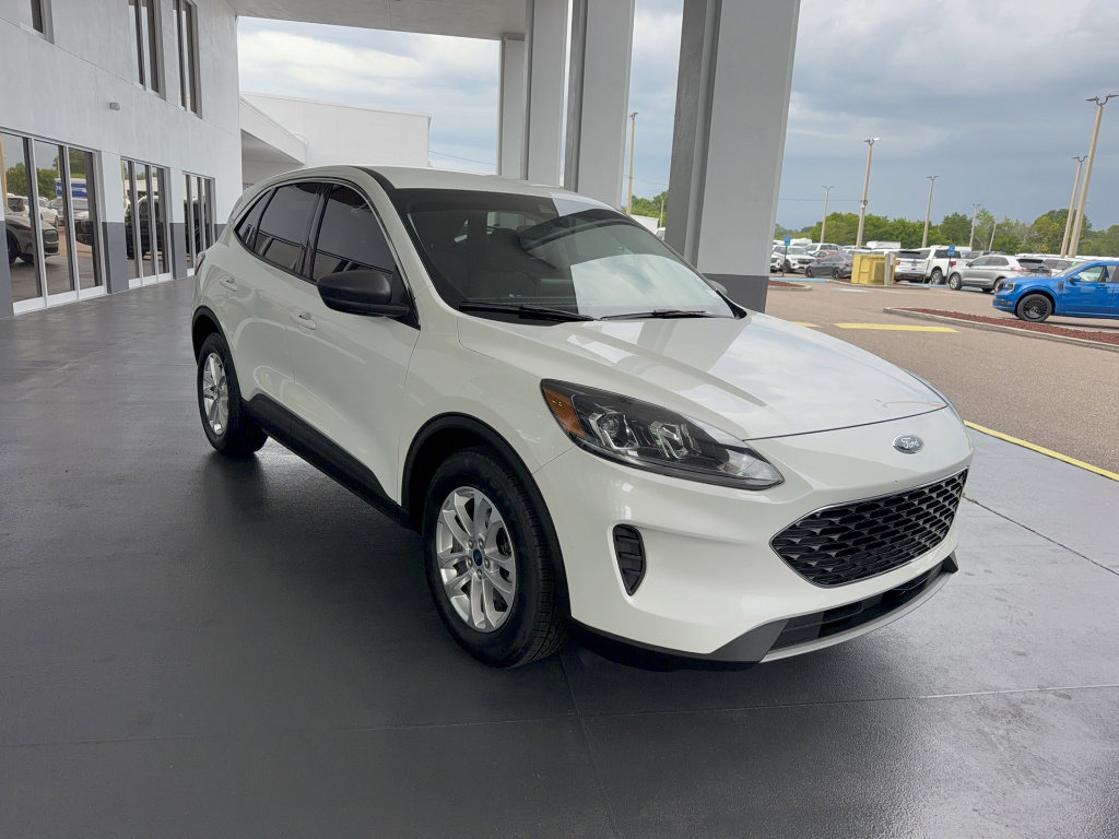 Certified 2022 Ford Escape SE FWD image 4