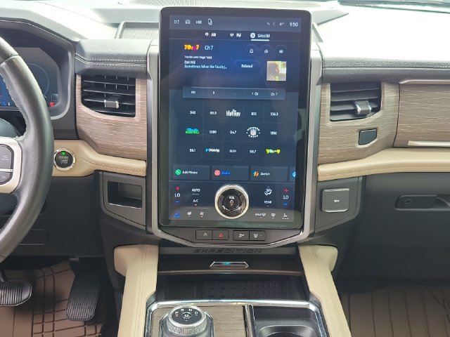 Certified 2022 Ford Expedition Max Limited RWD image 21