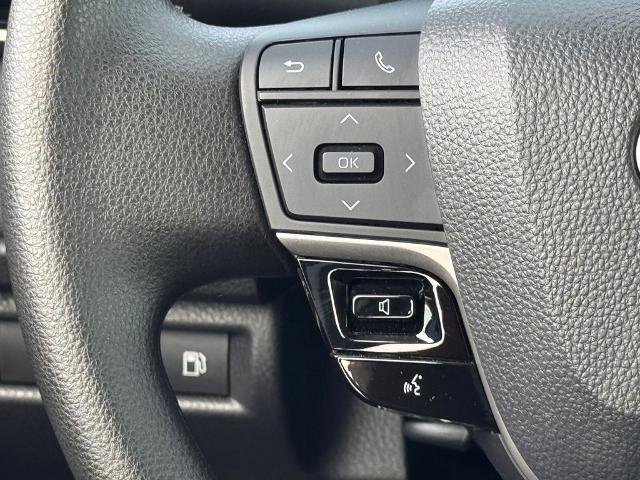 Used 2025 Toyota Camry LE w/ Convenience Package FWD image 22