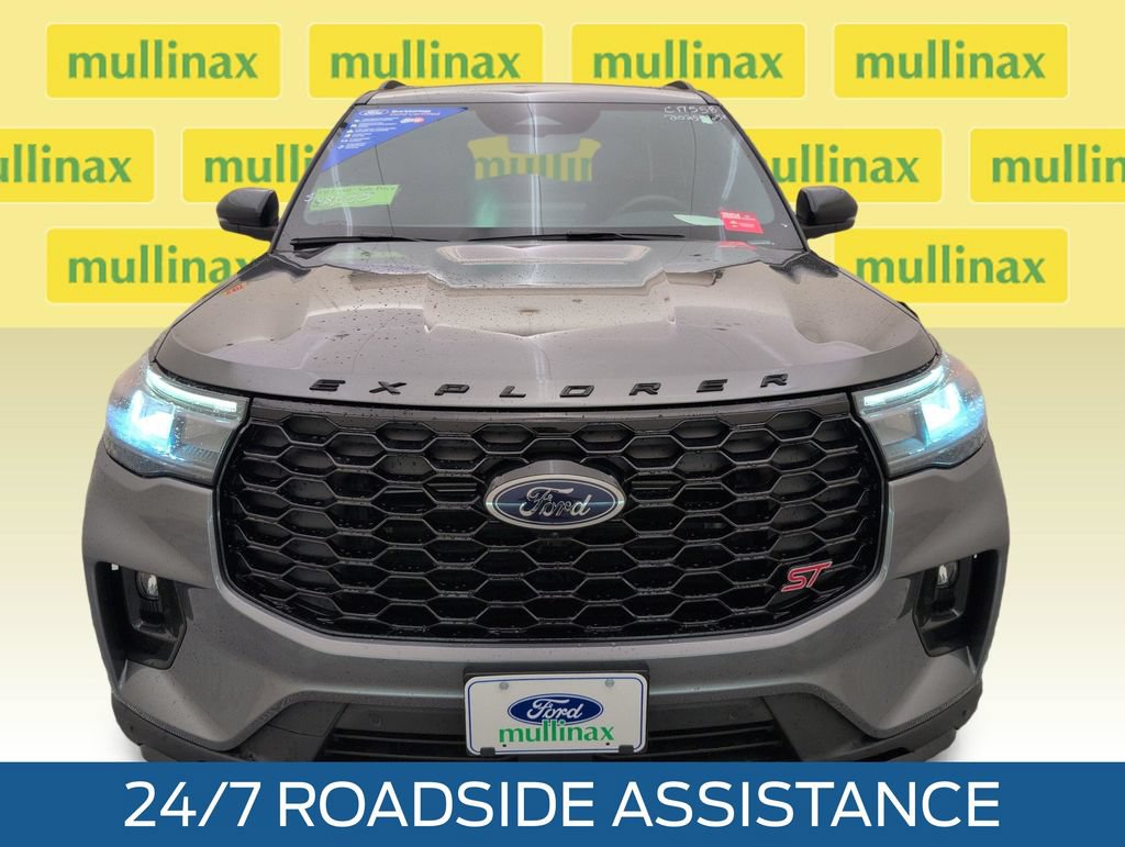Certified 2025 Ford Explorer ST w/ Sun And Sound Package AWD/4WD image 15
