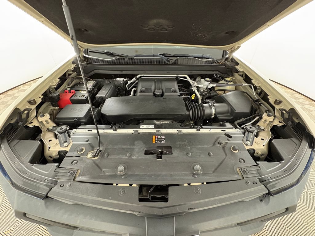 Used 2023 Chevrolet Colorado Trail Boss AWD/4WD image 31