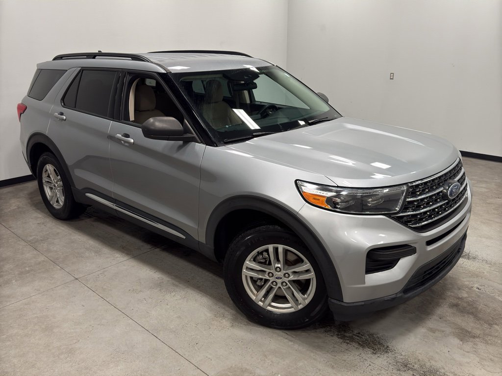 Certified 2022 Ford Explorer XLT w/ Class IV Trailer Tow Package image 32