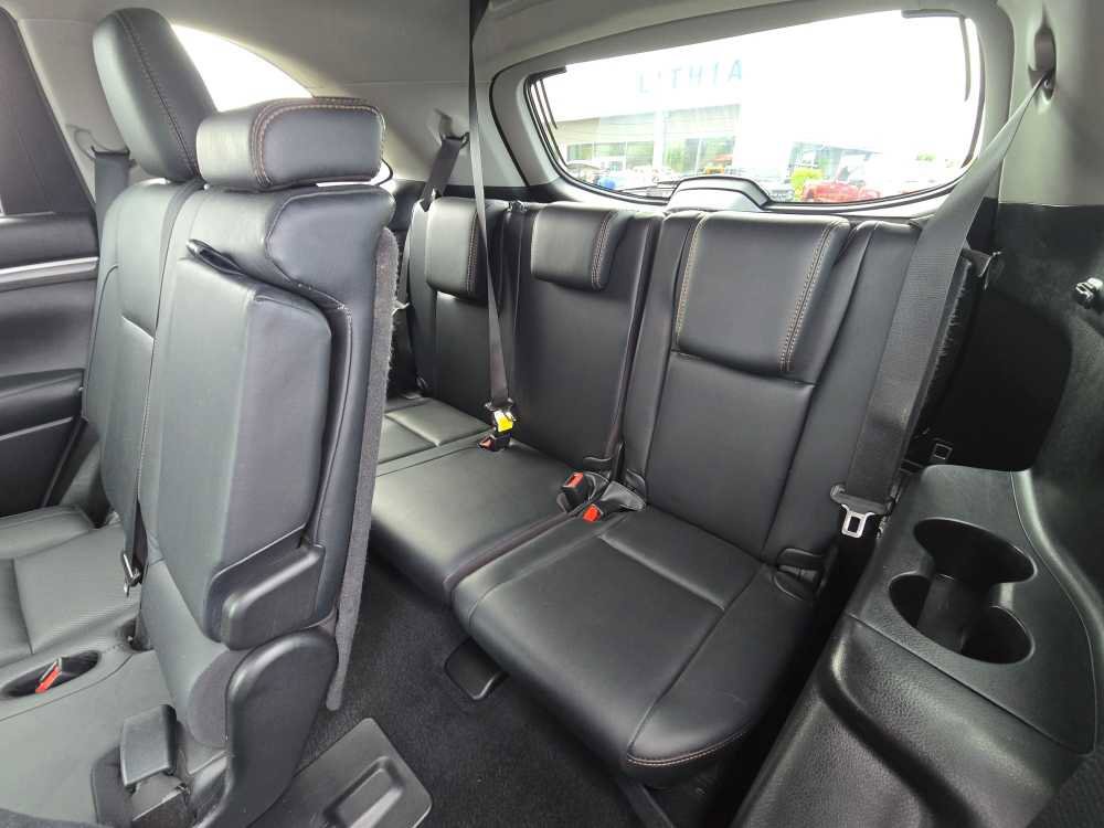 Used 2018 Toyota Highlander Limited AWD/4WD image 17