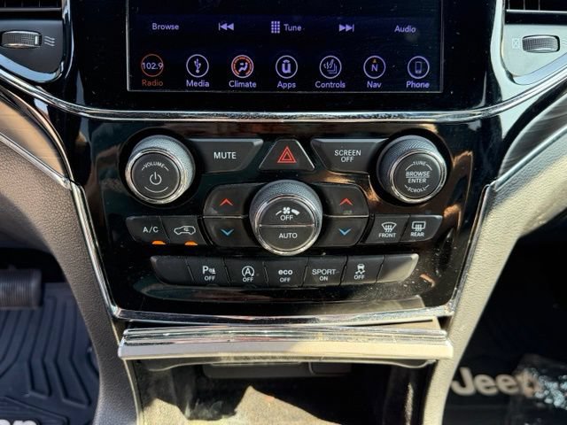 Used 2019 Jeep Grand Cherokee Limited w/ Luxury Group II AWD/4WD image 20