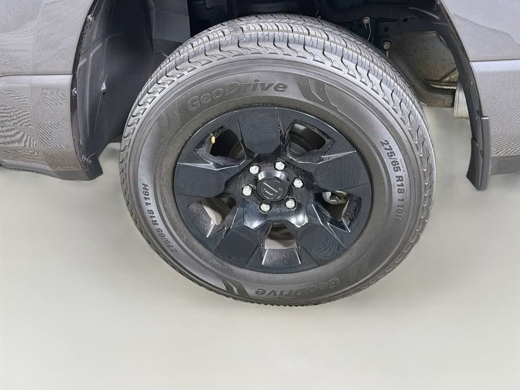 Used 2023 RAM 1500 Lone Star AWD/4WD image 32