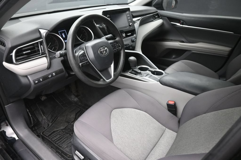 Used 2023 Toyota Camry LE FWD image 18