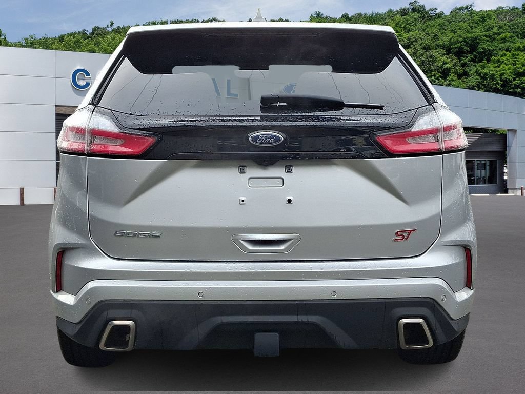 Certified 2019 Ford Edge ST w/ Cold Weather Package AWD/4WD image 5