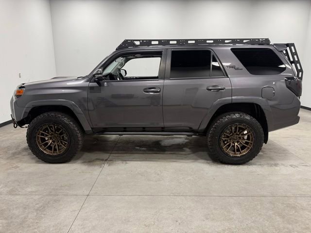Used 2018 Toyota 4Runner TRD Off-Road Premium AWD/4WD image 8