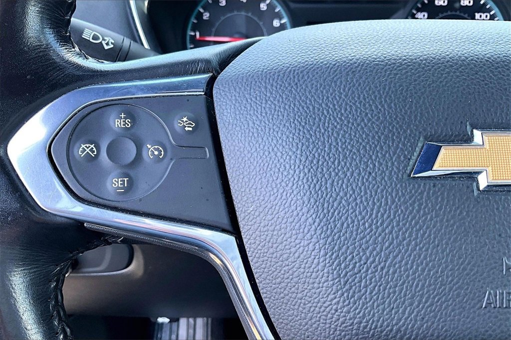 Used 2022 Chevrolet Traverse LT image 18