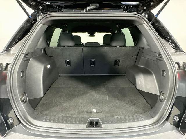 Used 2025 GMC Terrain Elevation AWD/4WD image 21