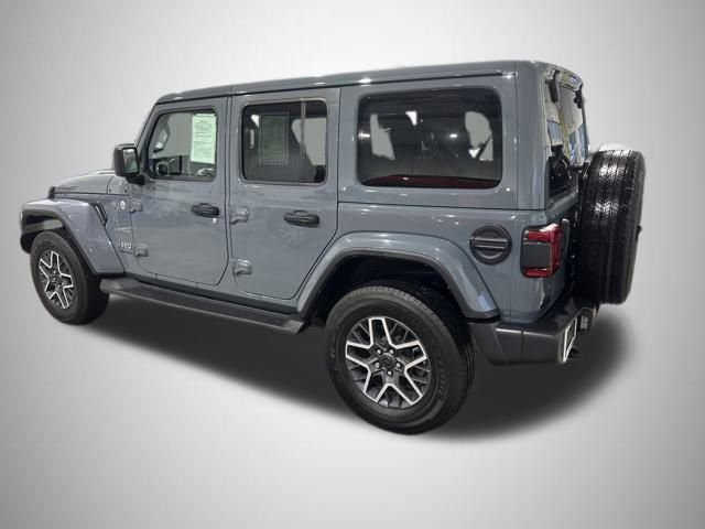 Used 2024 Jeep Wrangler Sahara w/ Technology Group video 3