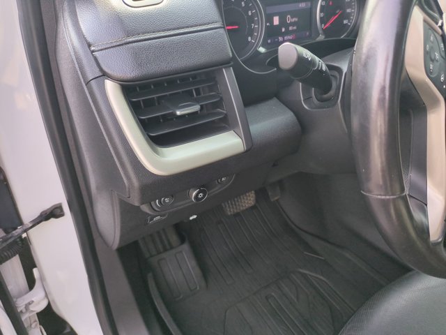 Used 2020 GMC Terrain Denali w/ Denali Premium Package FWD image 17