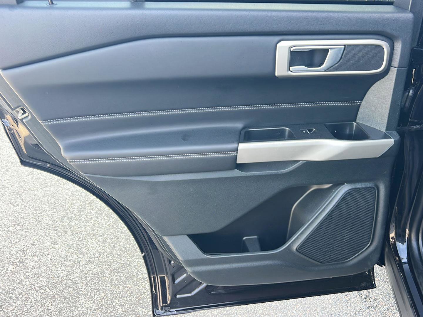 Certified 2023 Ford Explorer XLT image 16