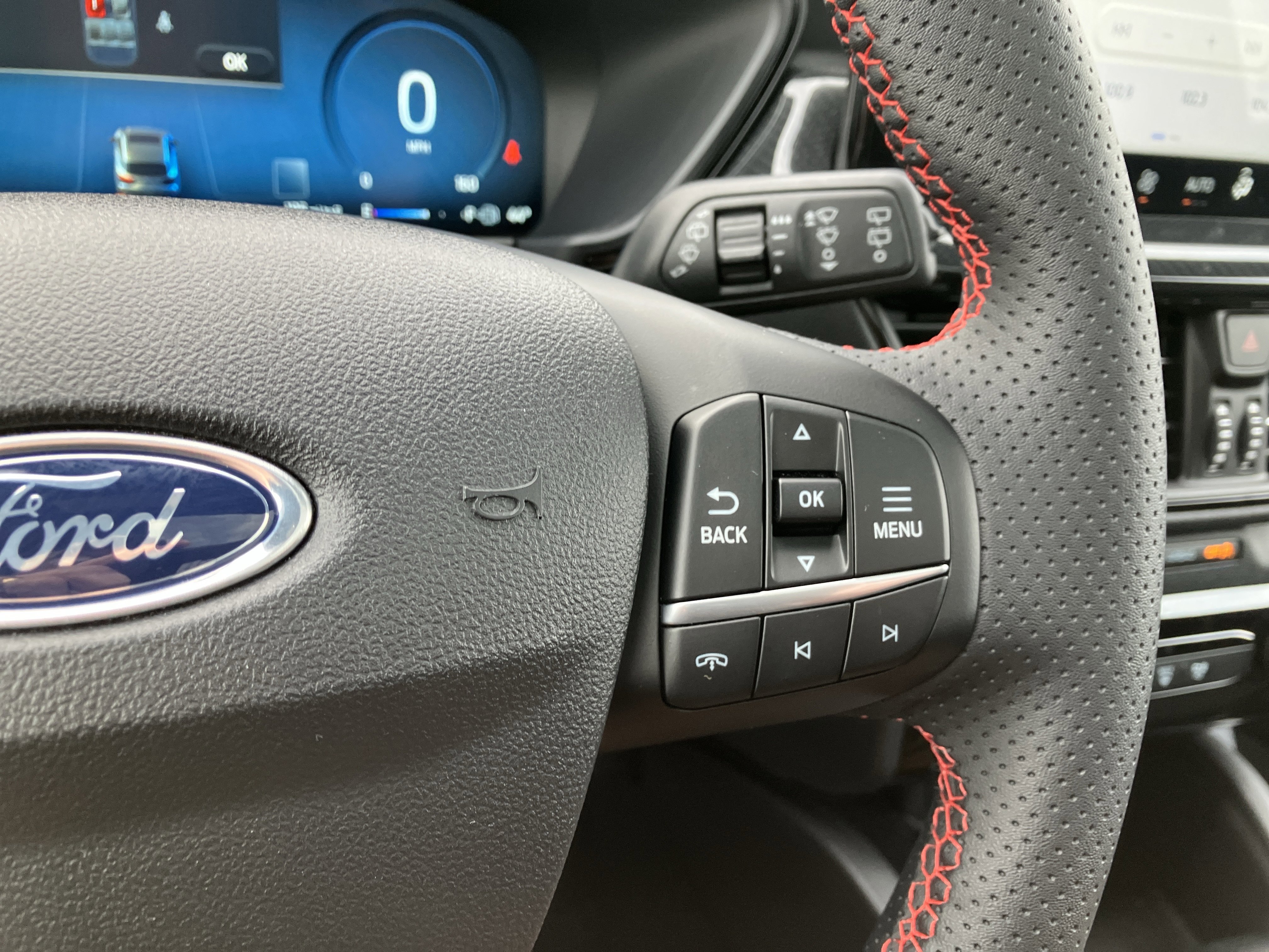 Certified 2023 Ford Escape ST-Line Select w/ Tech Pack #2 image 34