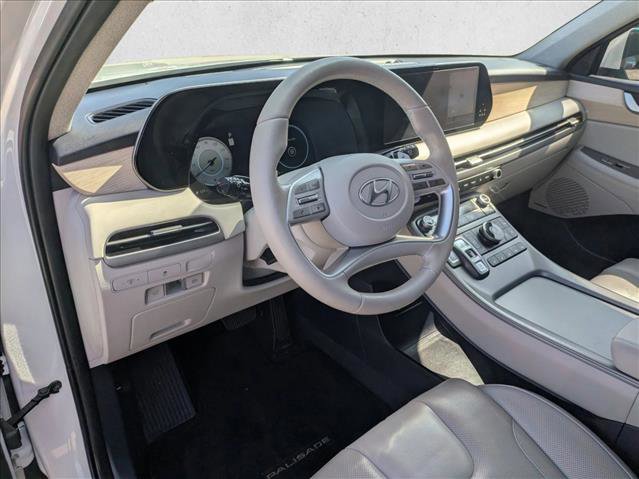Used 2023 Hyundai Palisade Limited FWD image 9