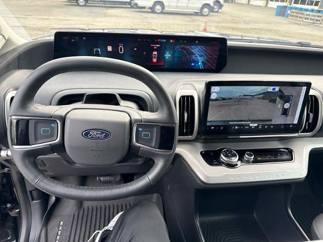 Certified 2025 Ford Expedition Max Active AWD/4WD image 11