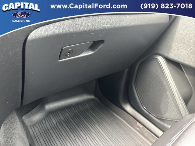 Certified 2022 Ford Explorer XLT w/ Equipment Group 202A AWD/4WD image 28