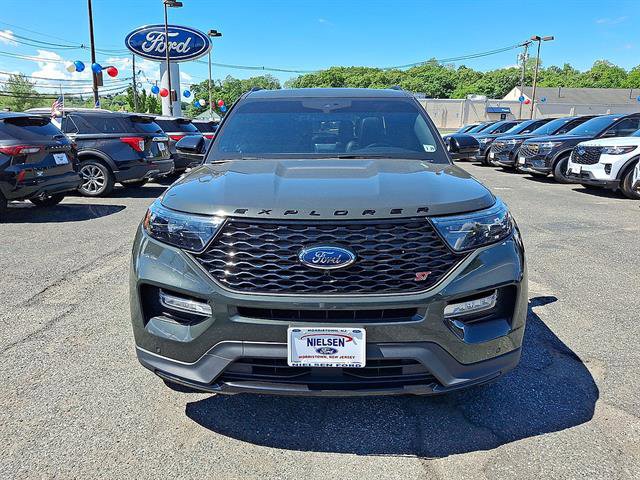 Certified 2023 Ford Explorer ST w/ Equipment Group 401A AWD/4WD image 3