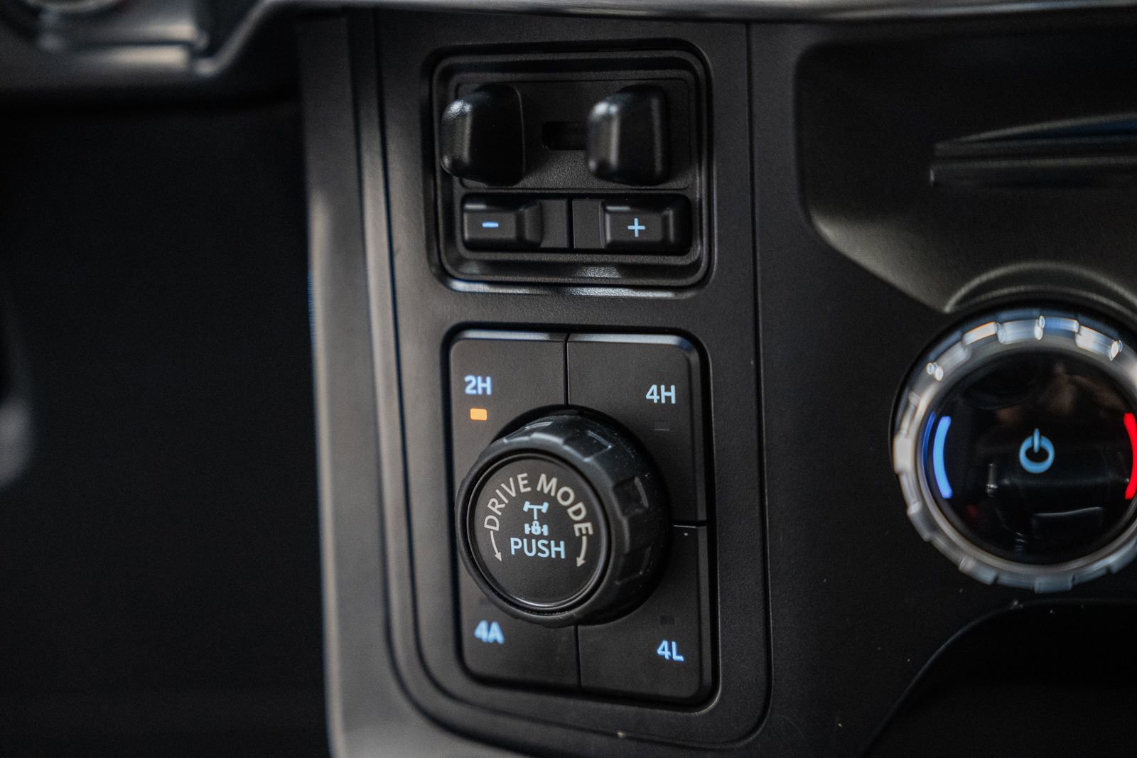 Certified 2022 Ford F150 Lariat image 29