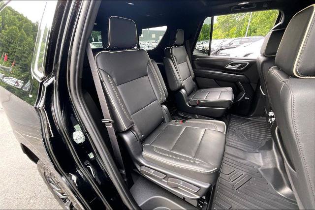 Used 2023 GMC Yukon SLT w/ SLT Premium Package AWD/4WD image 27