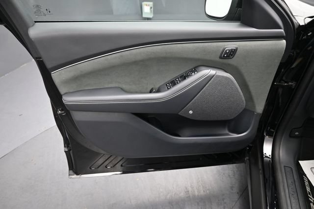 Certified 2025 Ford Mustang Mach-E GT AWD/4WD image 19