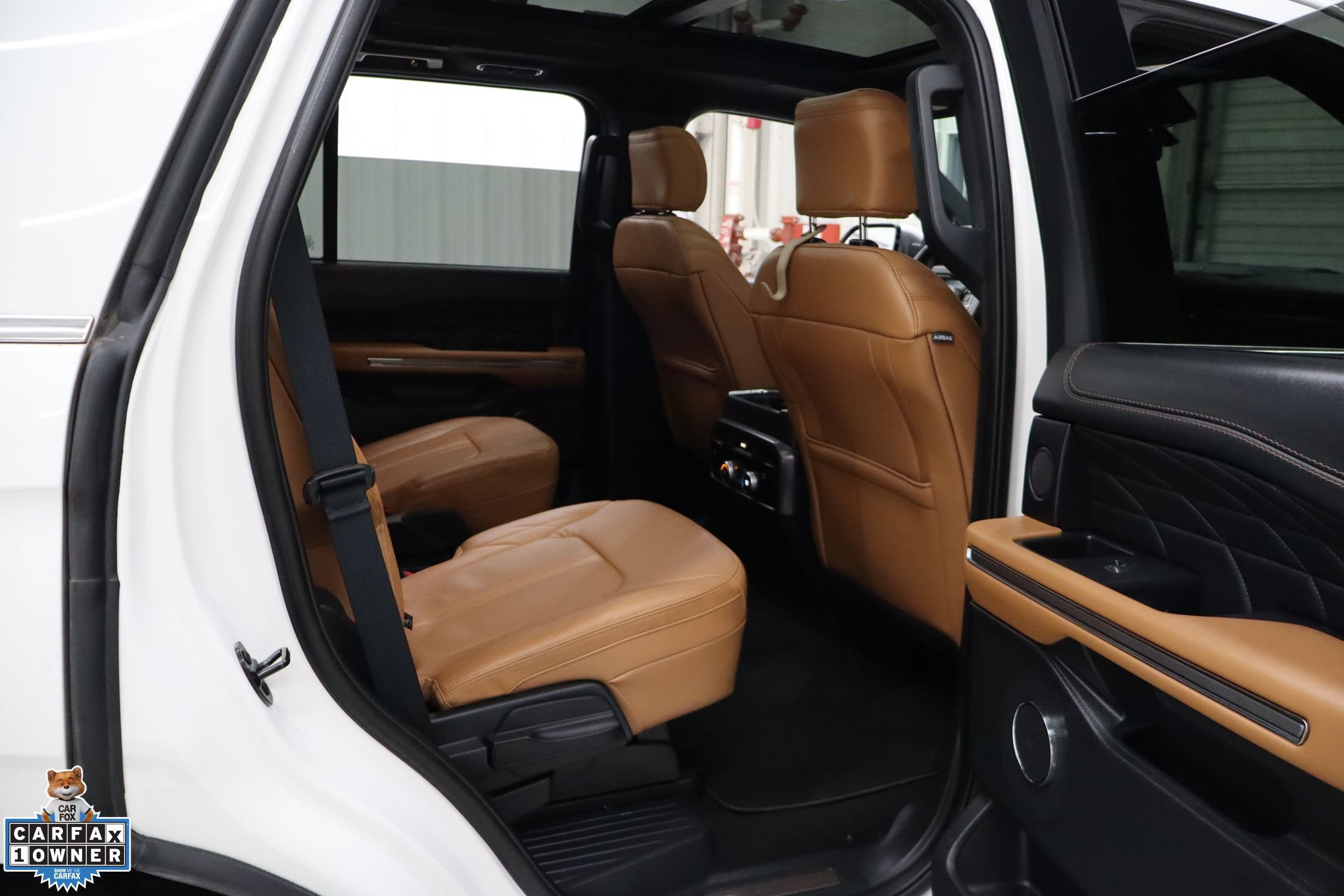 Certified 2024 Ford Expedition Platinum AWD/4WD image 31