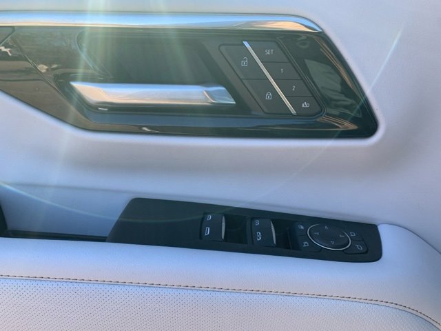 Used 2025 Chevrolet Tahoe Premier w/ Sun And Tow Package image 8