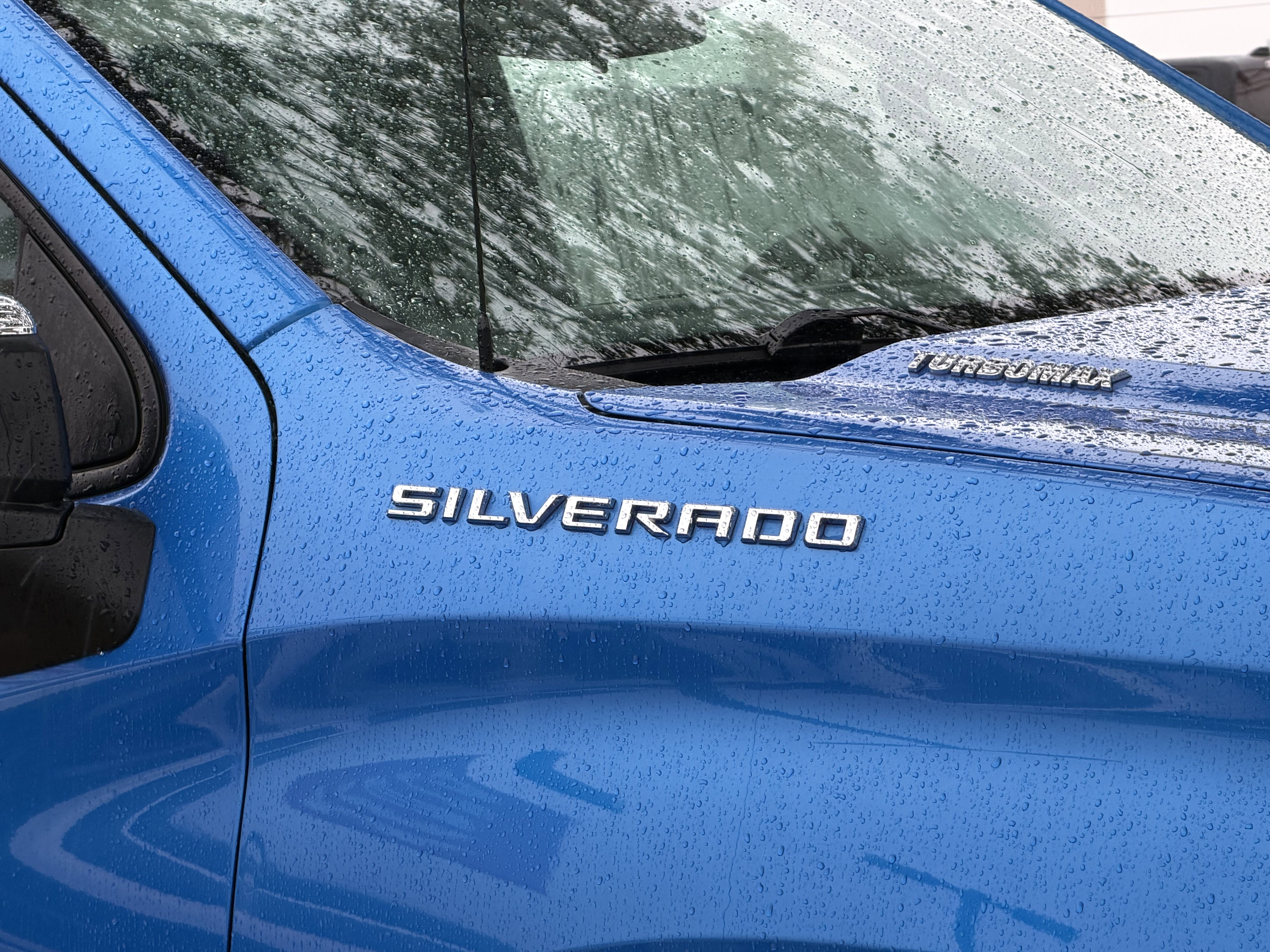 Used 2025 Chevrolet Silverado 1500 LT AWD/4WD image 4