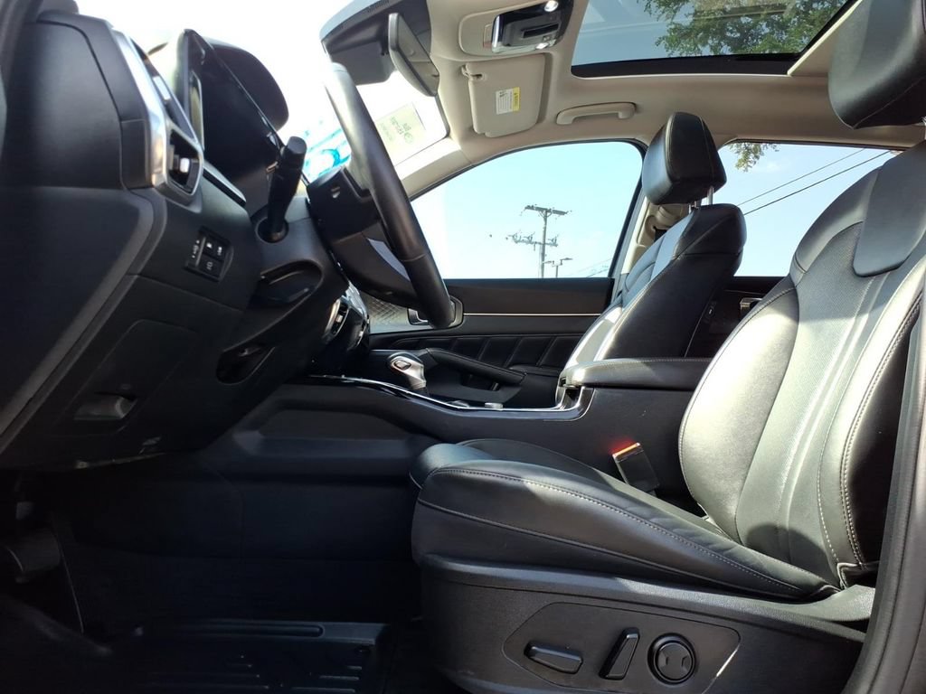 Used 2023 Kia Sorento SX AWD/4WD image 18