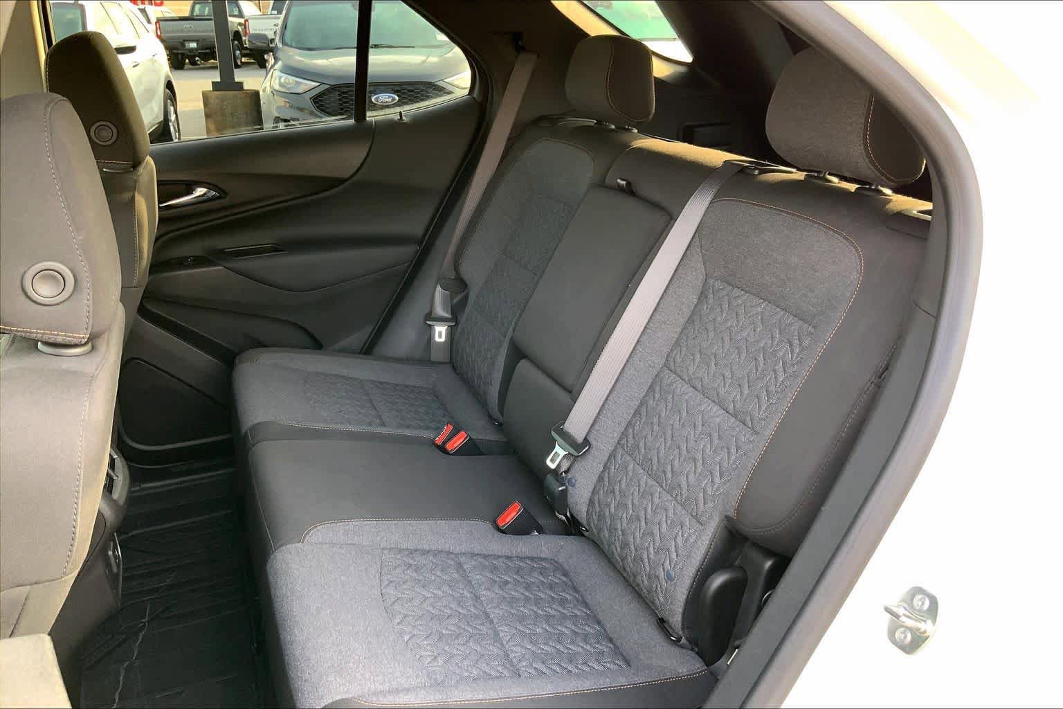Used 2024 Chevrolet Equinox LT w/ LPO, Floor Liner Package FWD image 20