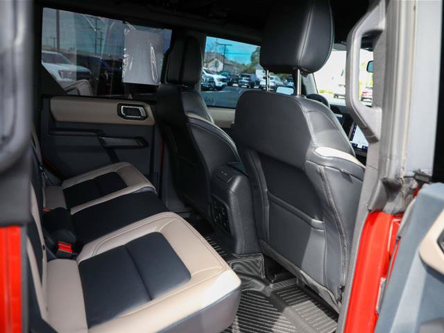 Certified 2024 Ford Bronco Wildtrak AWD/4WD image 36