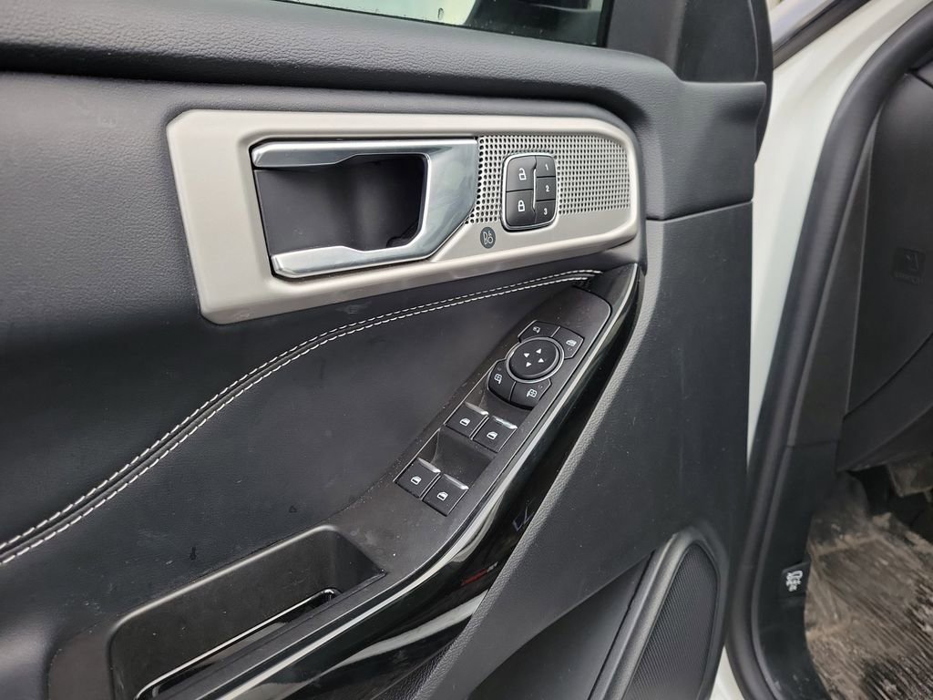 Certified 2022 Ford Explorer ST w/ Equipment Group 401A image 18
